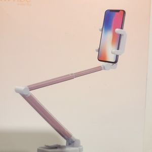Foldable phone stand